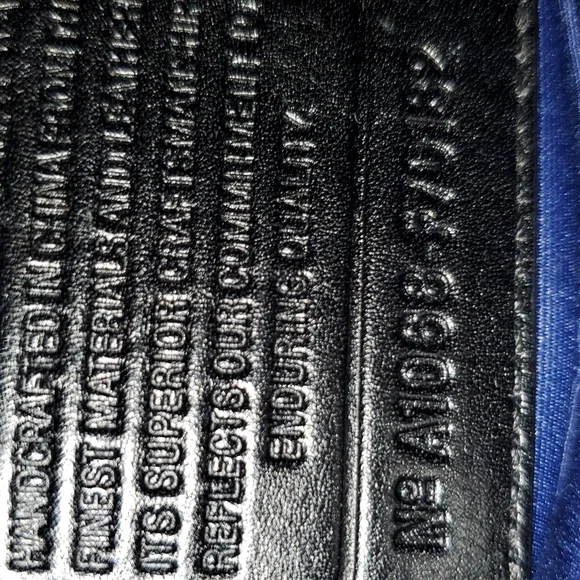 Coach A1068-F70182 Black Voyager 6cm Signature Small Messenger Bag - Picture 9 of 9